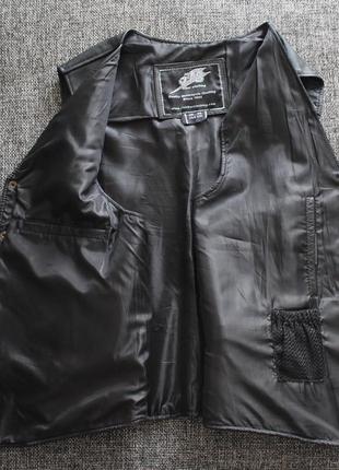 Жилетка кожаная мото jtsine leather waistcoat оригинал3 фото
