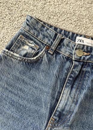 Прямые джинсы zara с разрезами на коленях, трубы, кюлоты10 фото