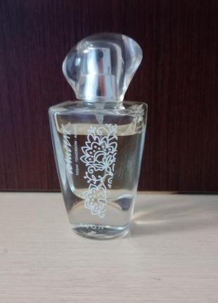 Парфумована вода avon amour1 фото