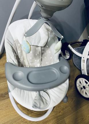 Дитяче крісло гойдалка