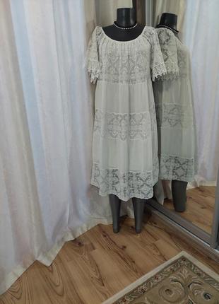 Нове ярусне з мереживом плаття 👗