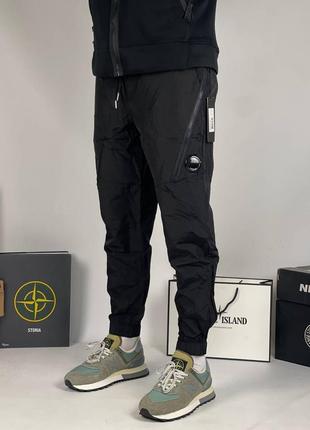 Штани cp company на нейлоні