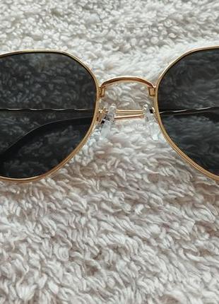 Солнцезащитные очки женские3 фото