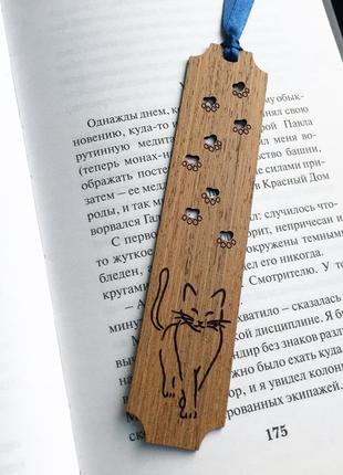 Деревянная закладка для книг "котик"2 фото