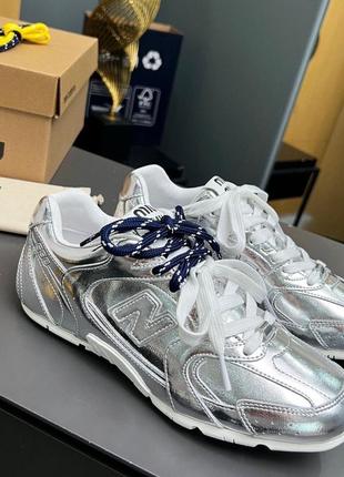 Кросівки у стилі miu miu new balance сріблясті