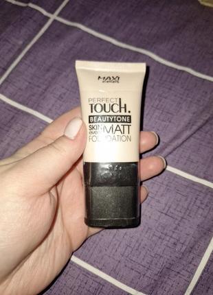 Maxi color perfect touch beautytone skin matte,011 фото