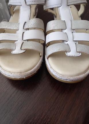 Босоніжки,  сандалі, взуття clarks 31p.7 фото