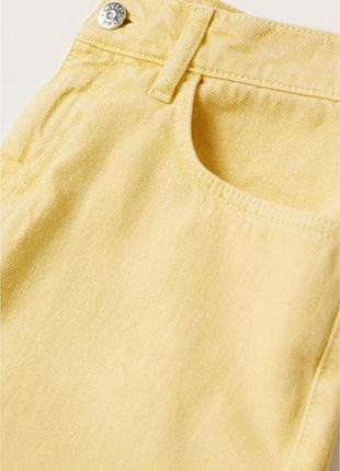 Джинсы mango пастельного желтого лимонного цвета джинсы mom мм размер s 100% хлопок4 фото