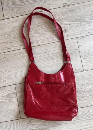 Красная стильная сумка2 фото
