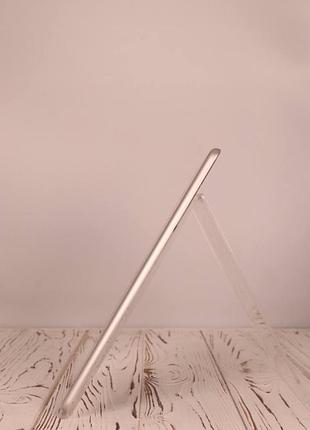 Apple ipad (5th generation) 128gb silver wifi 2017 mdn 2