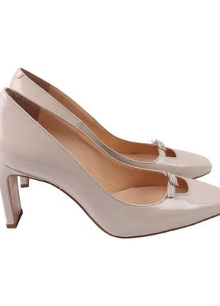 Туфли женские tucino бежевые натуральная лаковая кожа, 40