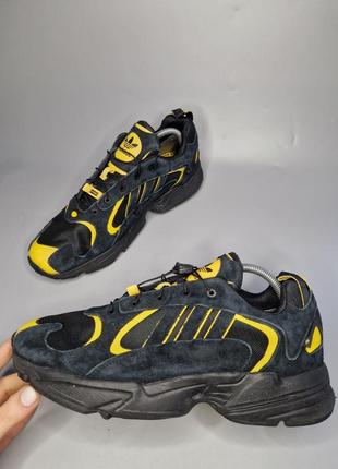 Классные кроссовки adidas