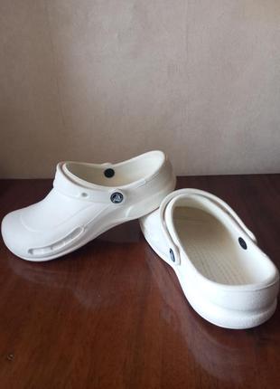 Білі крокси шльопанці сабо  бренду crocs croslite uk m7- w9 eur 39-402 фото