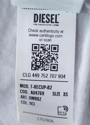 Женская футболка diesel светло-серого цвета.7 фото