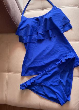 Синий купальник с рюшами