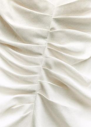 Белое льняное платье на бретельках6 фото