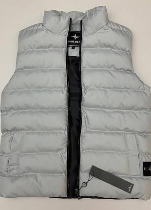 Чоловіча демісезонна жилетка