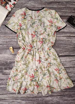 Літня сукня з квітковим принтом3 фото