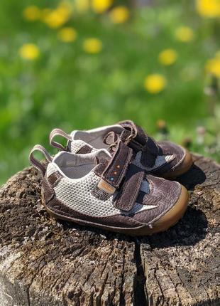 🌿дитячі шкіряні черевики, кросівки від clarks1 фото