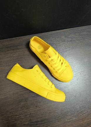 Уценка желтые кеды кроссовки converse текстиль 37 р 23,5 см женские летние1 фото