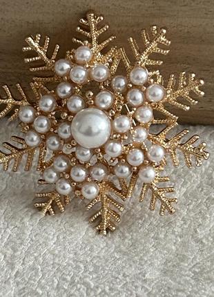 Шикарні броші сніжинки