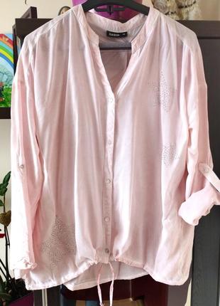 Розовая блузочка