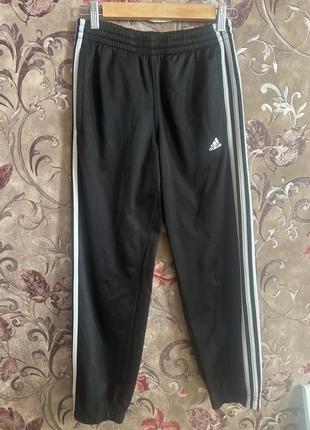 Штани чорні спортивні