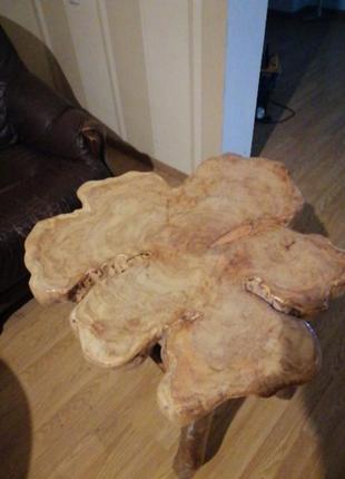 Столик кавовий зі спилу дерева