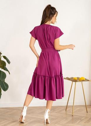 Свободное фиолетовое платье с воланом3 фото