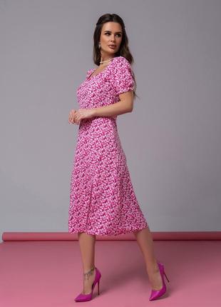 Малиновое ретро платье с цветочным принтом и разрезом3 фото