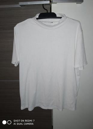 Женская футболка в идеальном состоянии в рубчик, размер 44-46