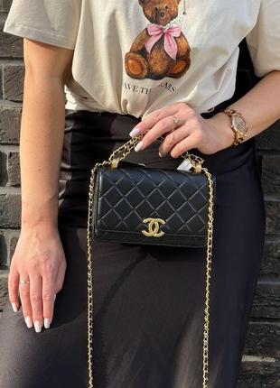 Популярная женская  молодежная сумка клатч chanel classic шанель черная с золотистой фурнитурой наряд, стиль, шанель бренд фирма3 фото