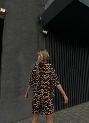 Женский качественный летний леопардовый костюм двойка футболка оверсайз и шорты леопард2 фото