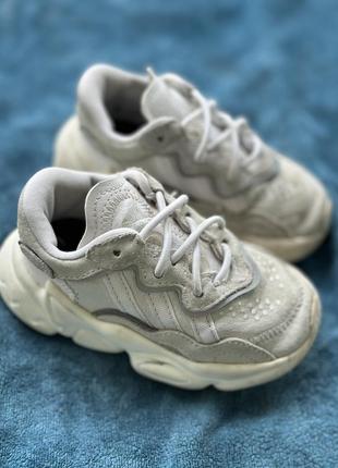 Кросівки adidas 23р