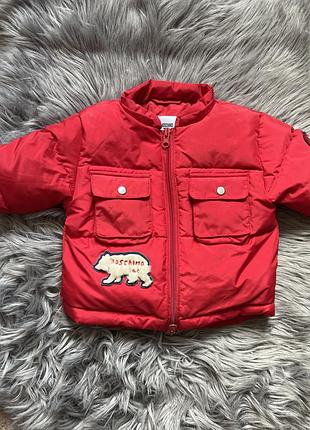Очень классная куртка пуховик moschino baby