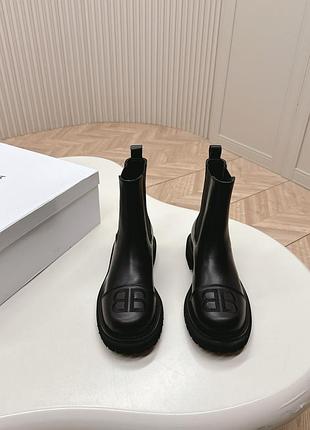 Ботинки ботинки демисезонные в стиле balenciaga