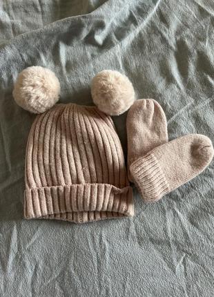 Набор шапочка+перчатки на девочку 3-6 месяцев