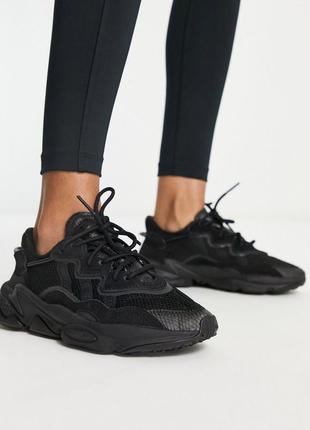 Чорні кросівки adidas originals ozweego2 фото