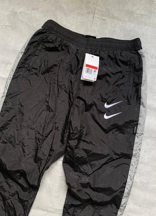 Спортивные штаны nike swoosh3 фото