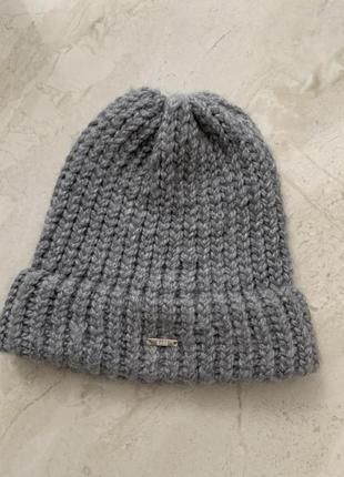 Шапка hugo boss серая