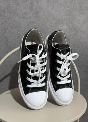 Короткі converse чорні лакові кеди7 фото