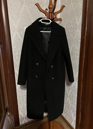 Пальто жіноче , італійський бренд , класичне пальто