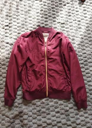 Бомбер вітровка