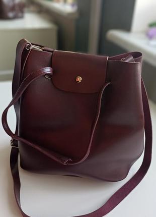 Сумка в трендовом цвете