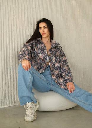 Женская качественная джинсовая рубашка оверсайз в цветы8 фото