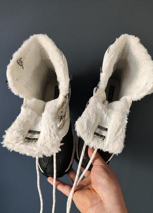 Продам треккинговые ботинки hi-tec aviemore wp womens