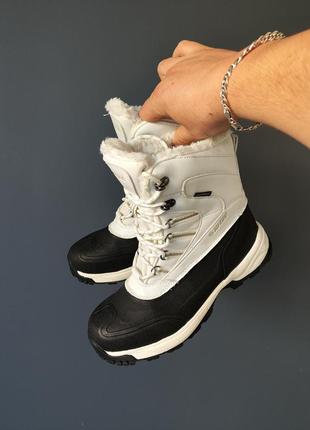 Продам треккинговые ботинки hi-tec aviemore wp womens