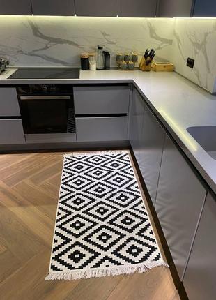 Чорно-білий турецький, двосторонній, безворсовий килим, розмір 60x906 фото