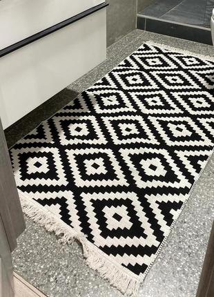 Чорно-білий турецький, двосторонній, безворсовий килим, розмір 60x902 фото