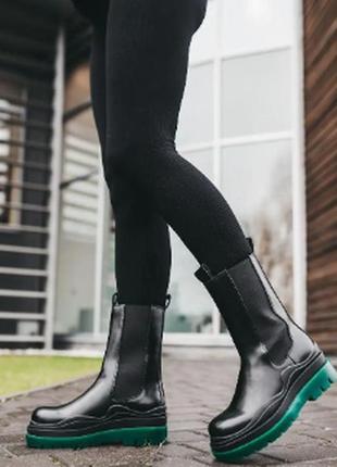 Женские ботинки bottega vneta натуральная кожа green sole челси на платформе